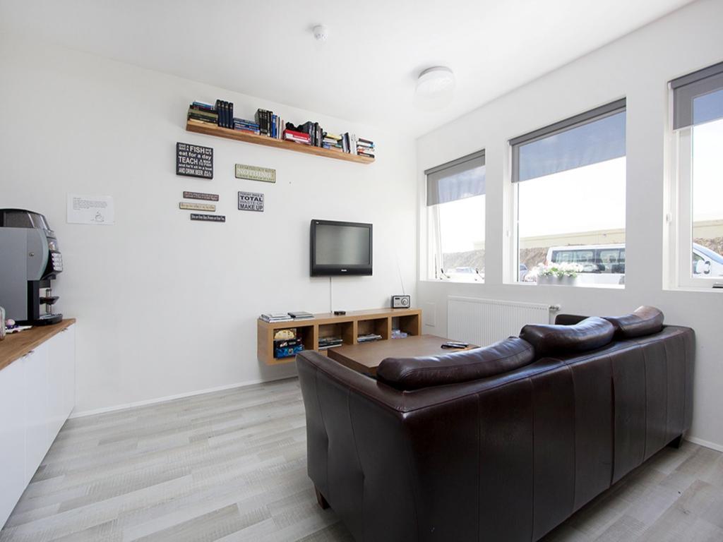 Kef Guesthouse By Keflavik Airport Экстерьер фото